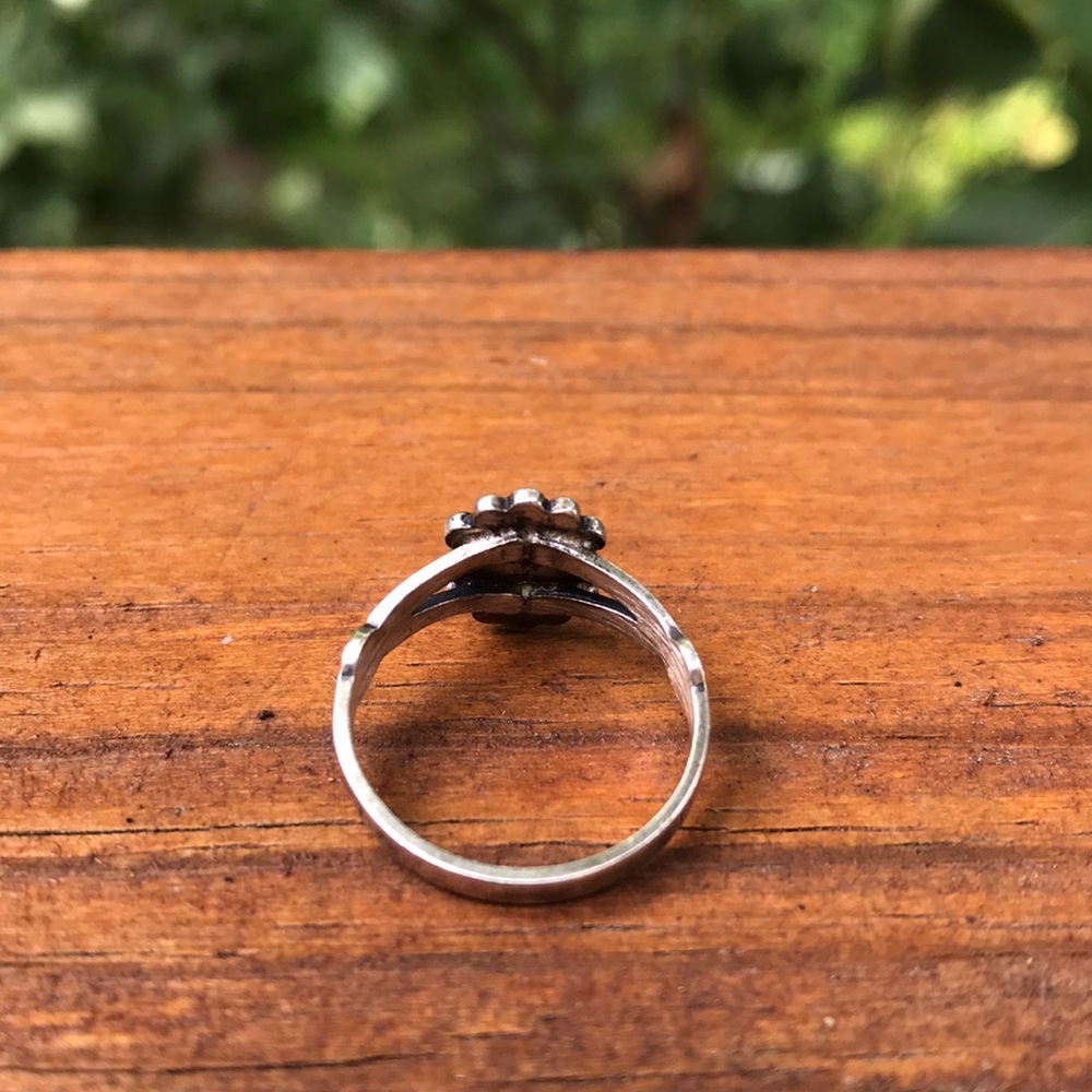 🌻 3/25 🌻 Vintage Faux Opal Ring Size 5.75 - Picture 3 of 4